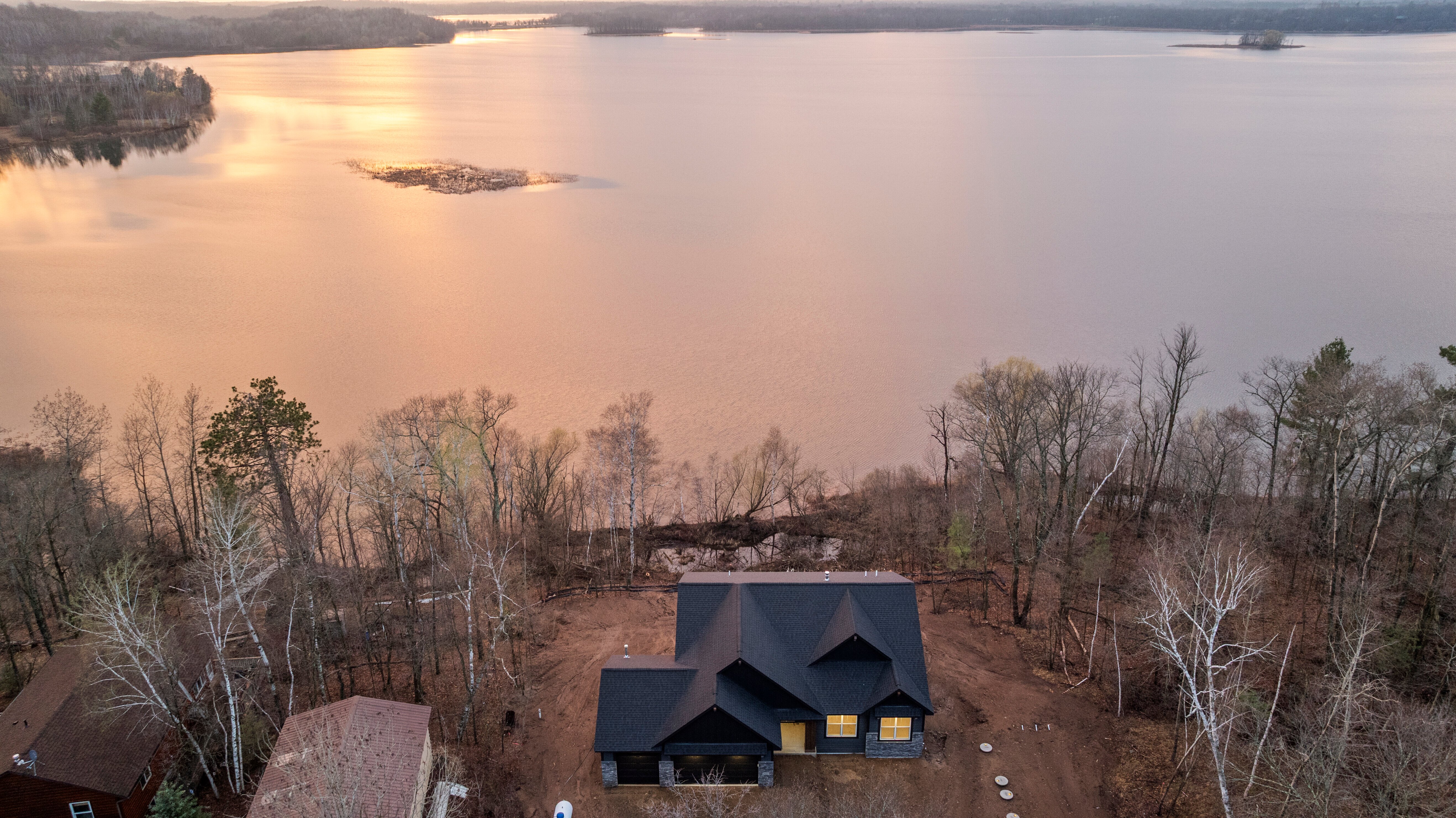 03-DJI_20260423203548_0639_D