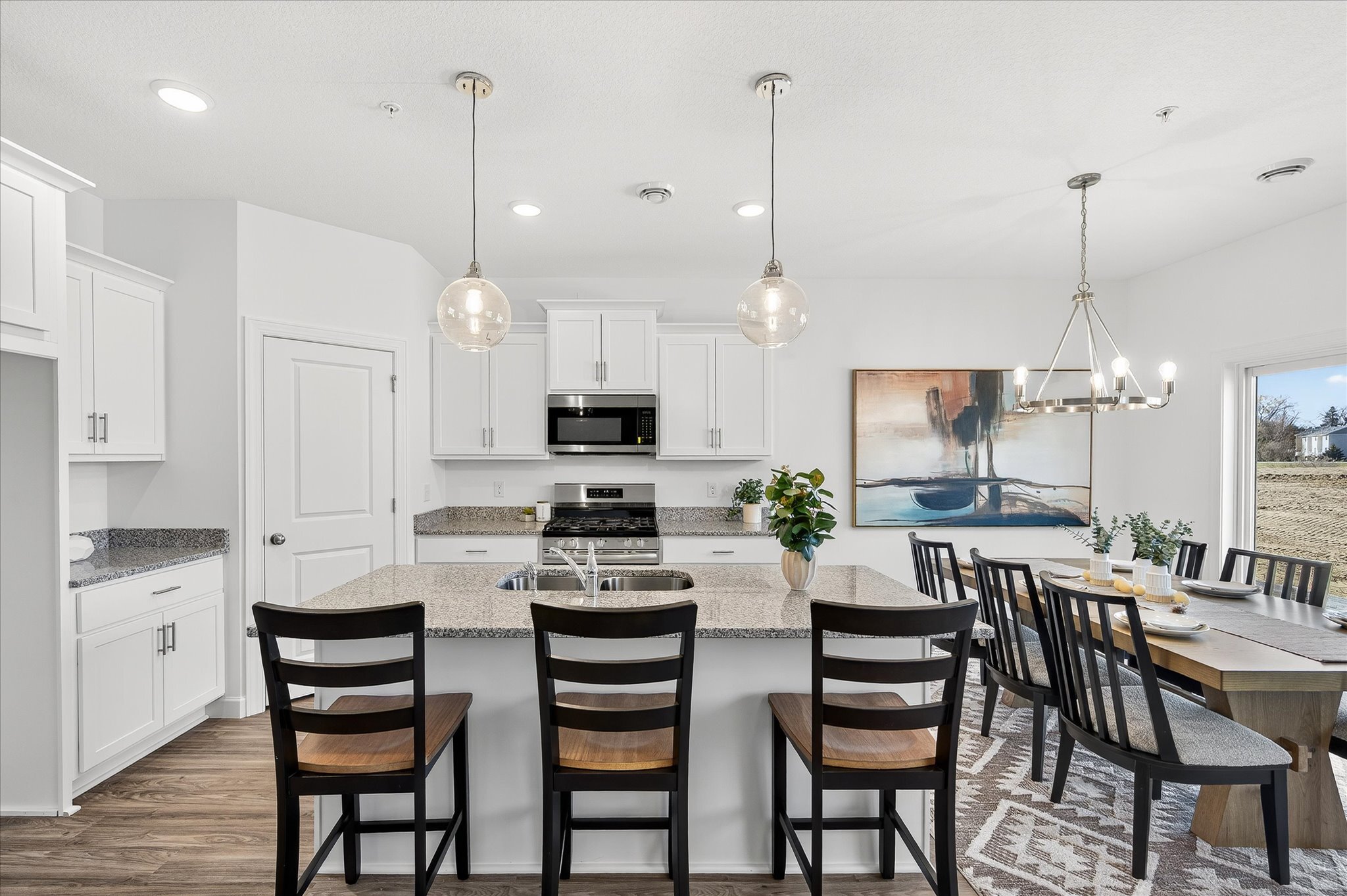 04-2100 Cleveland Ln S-4