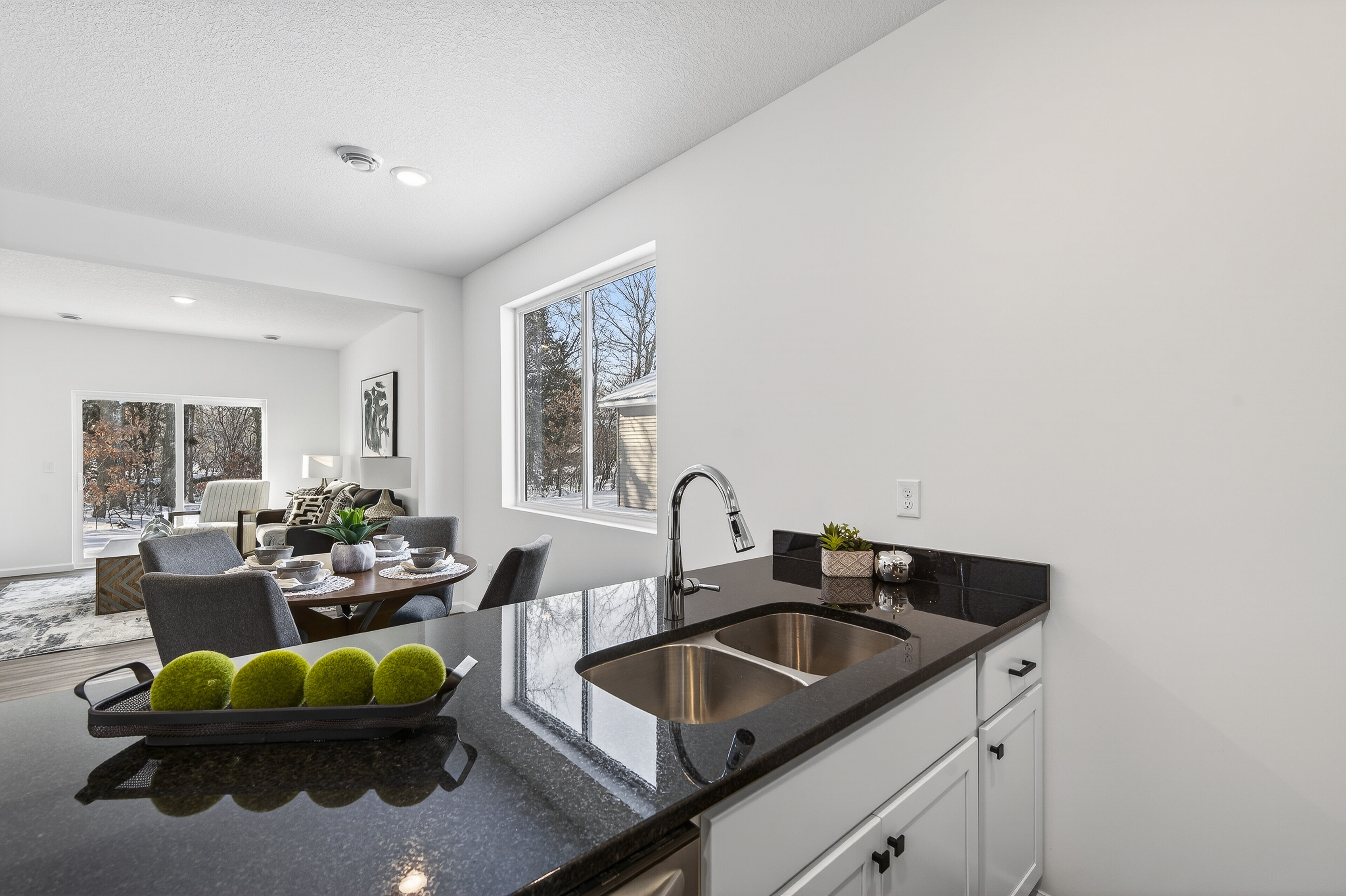 10-14935 117th St [2693738]-10