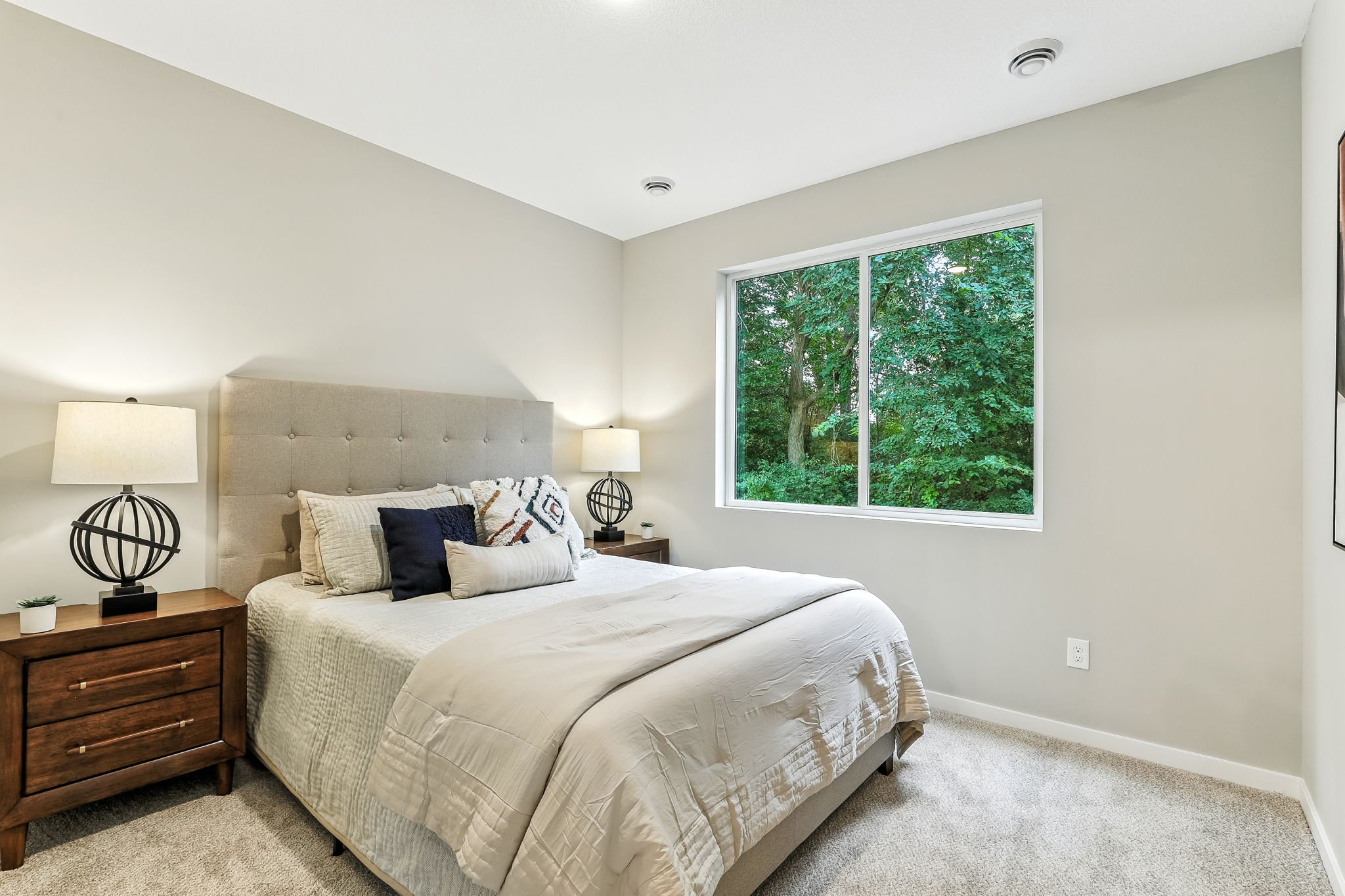 11-web-or-mls-14931-117th-St-11