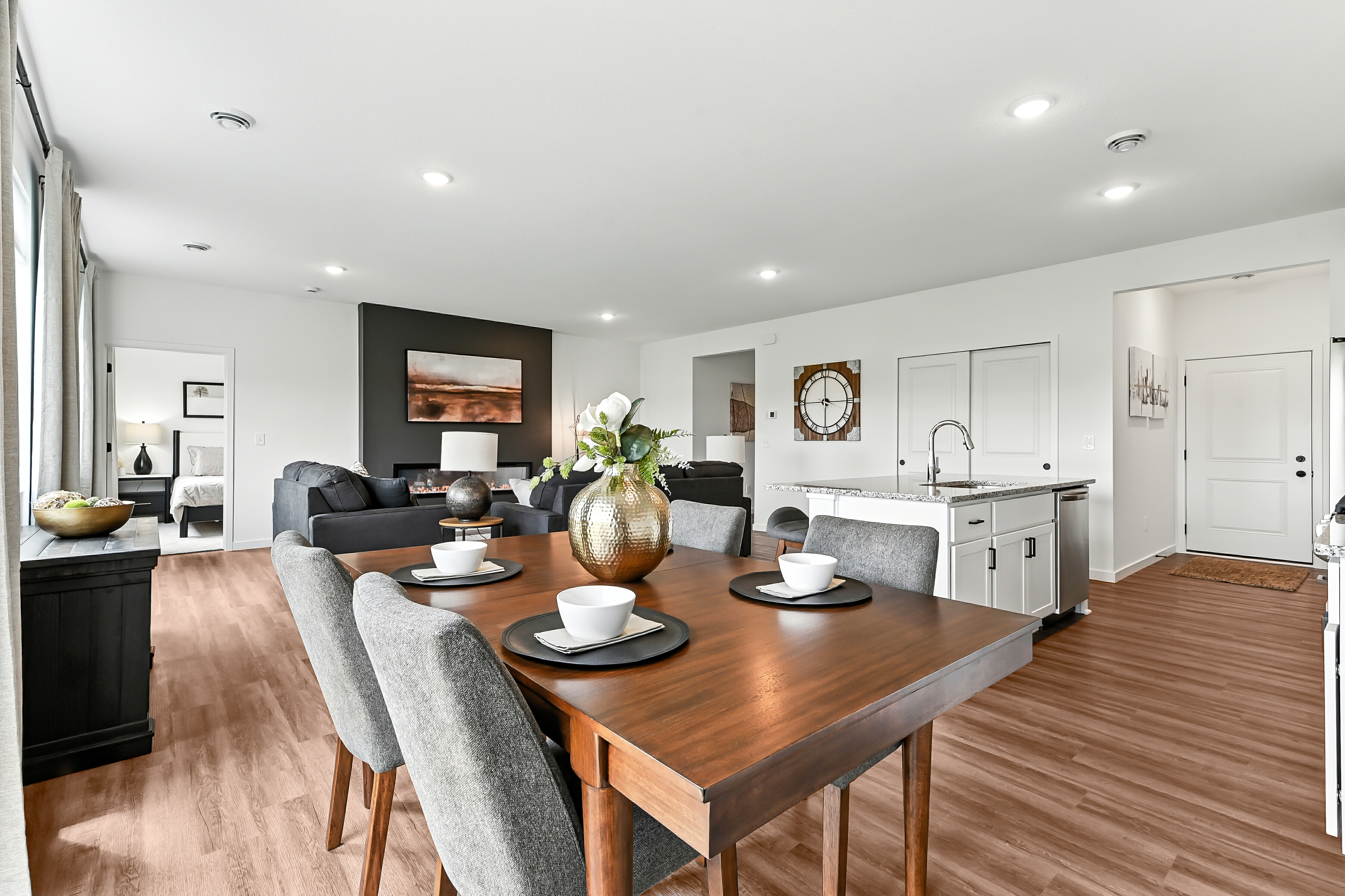 12-print-3468-Kachina-Ave-NE-12