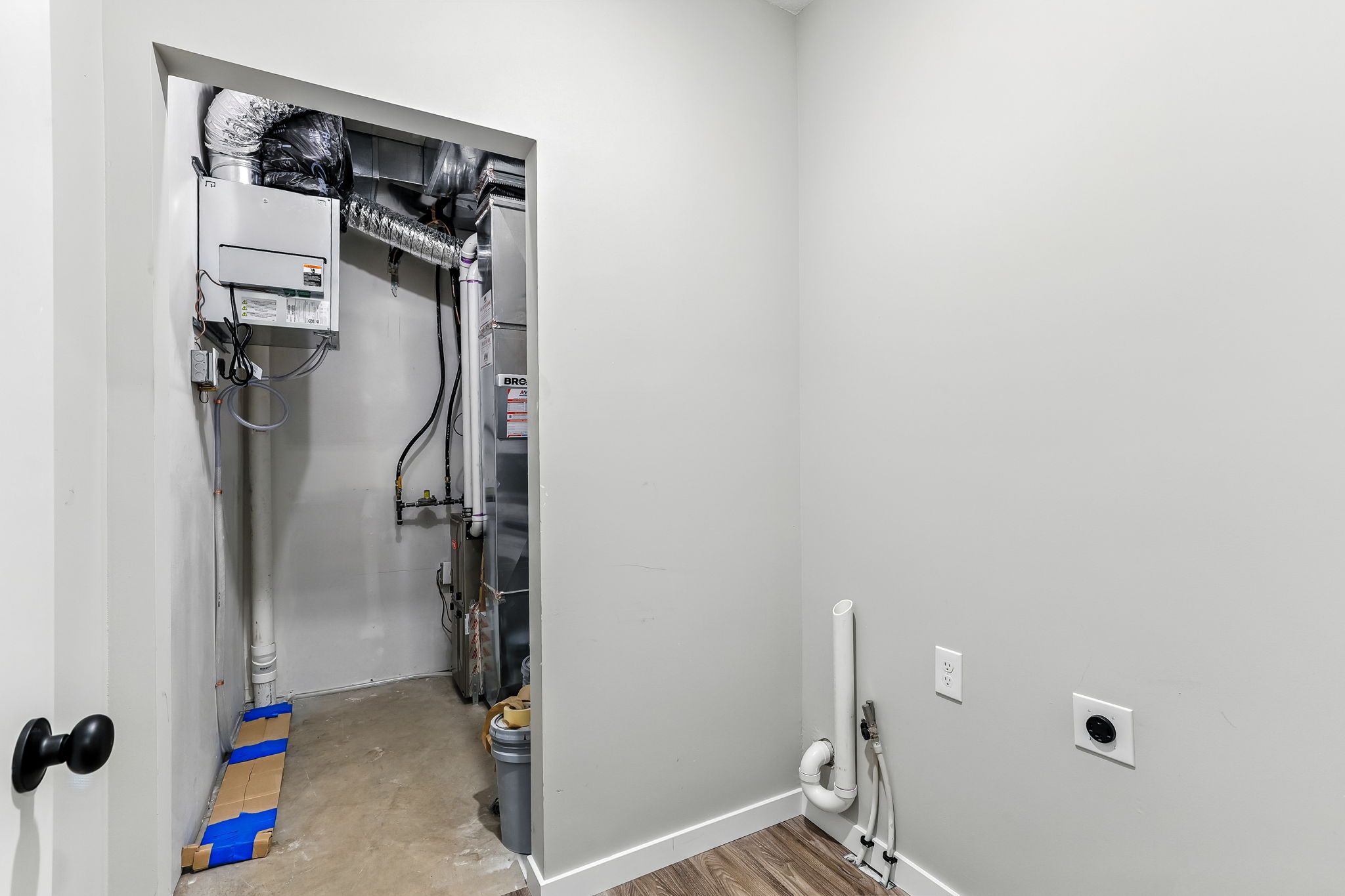 16-web-or-mls-14931-117th-St-16
