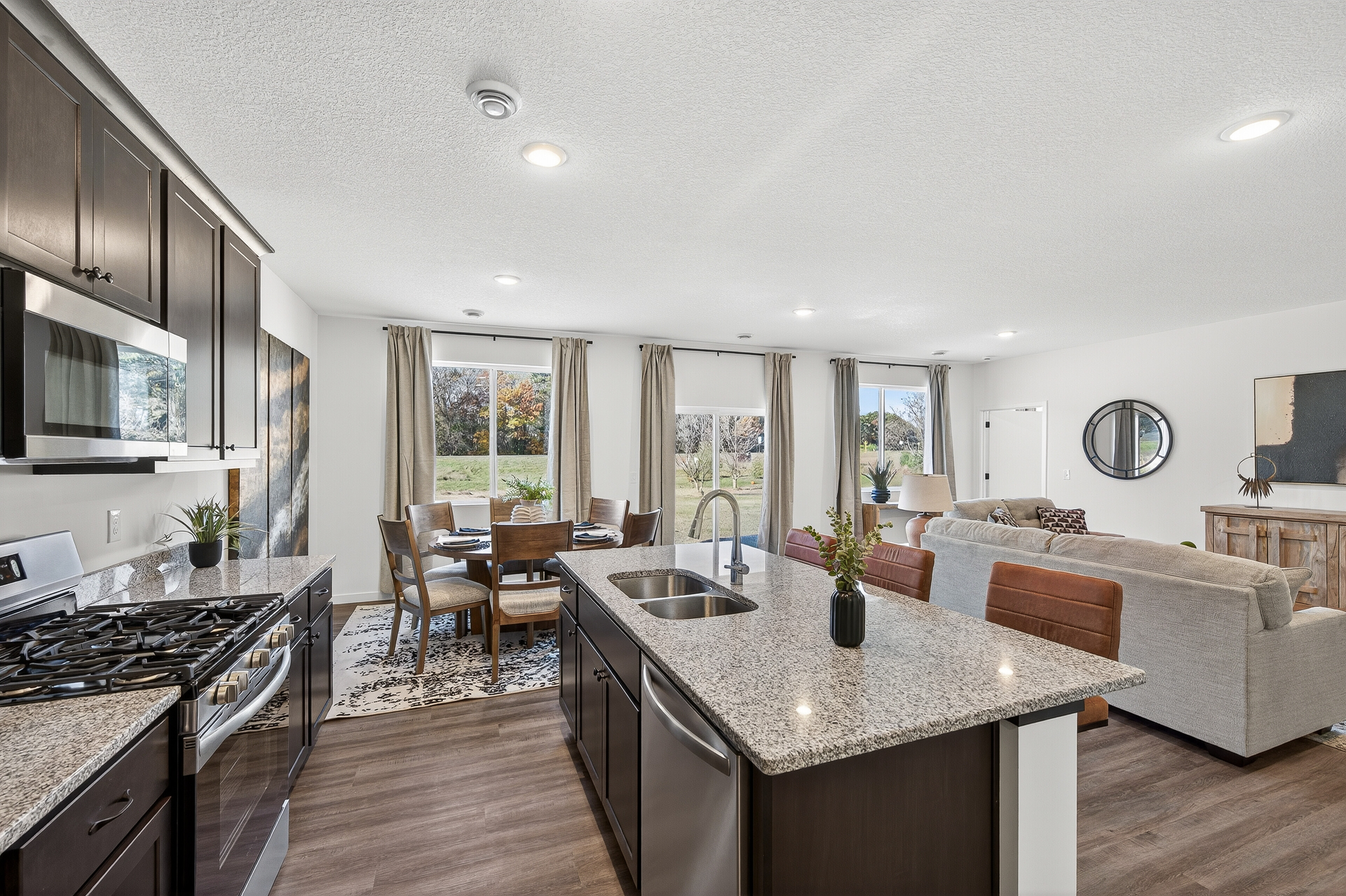 17-24578 140th St NW-17