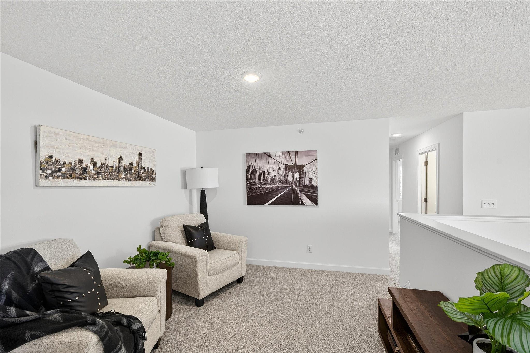 22-2100 Cleveland Ln S-22