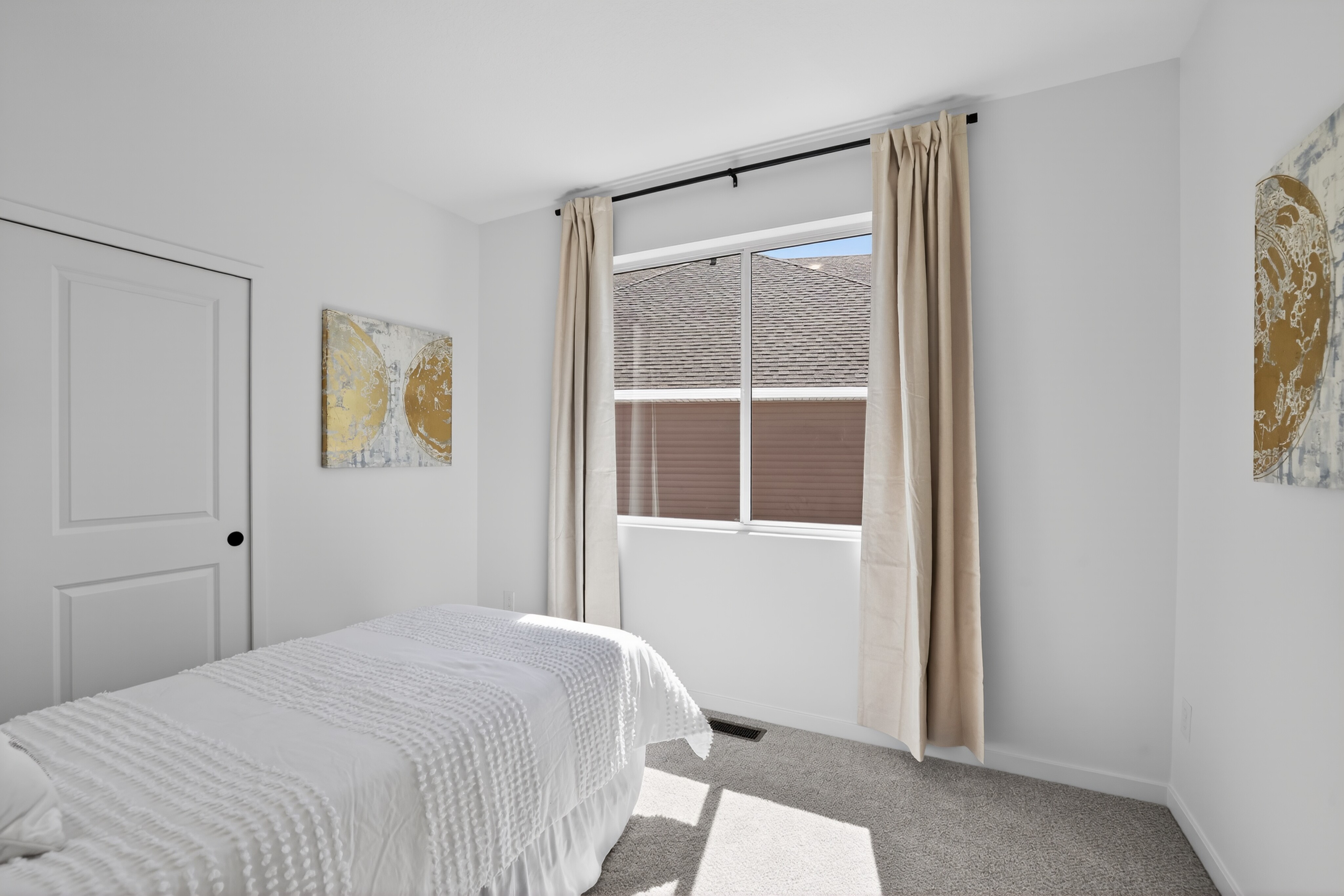 22_14665_Sodium_St_NW_Ramsey_MN_55303_USA-Bedroom-HT8A7421