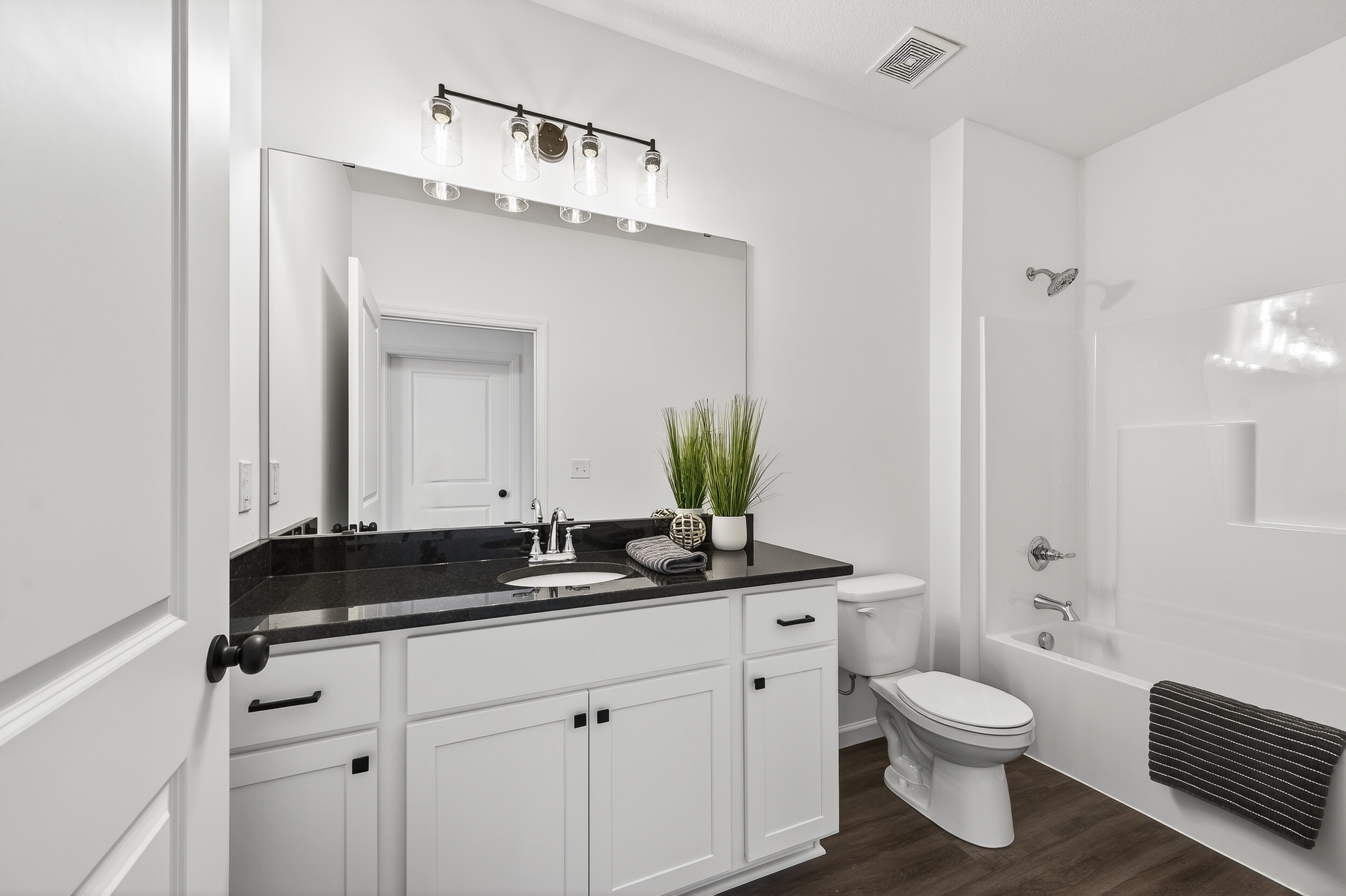 25-14935 117th St [2693738]-25