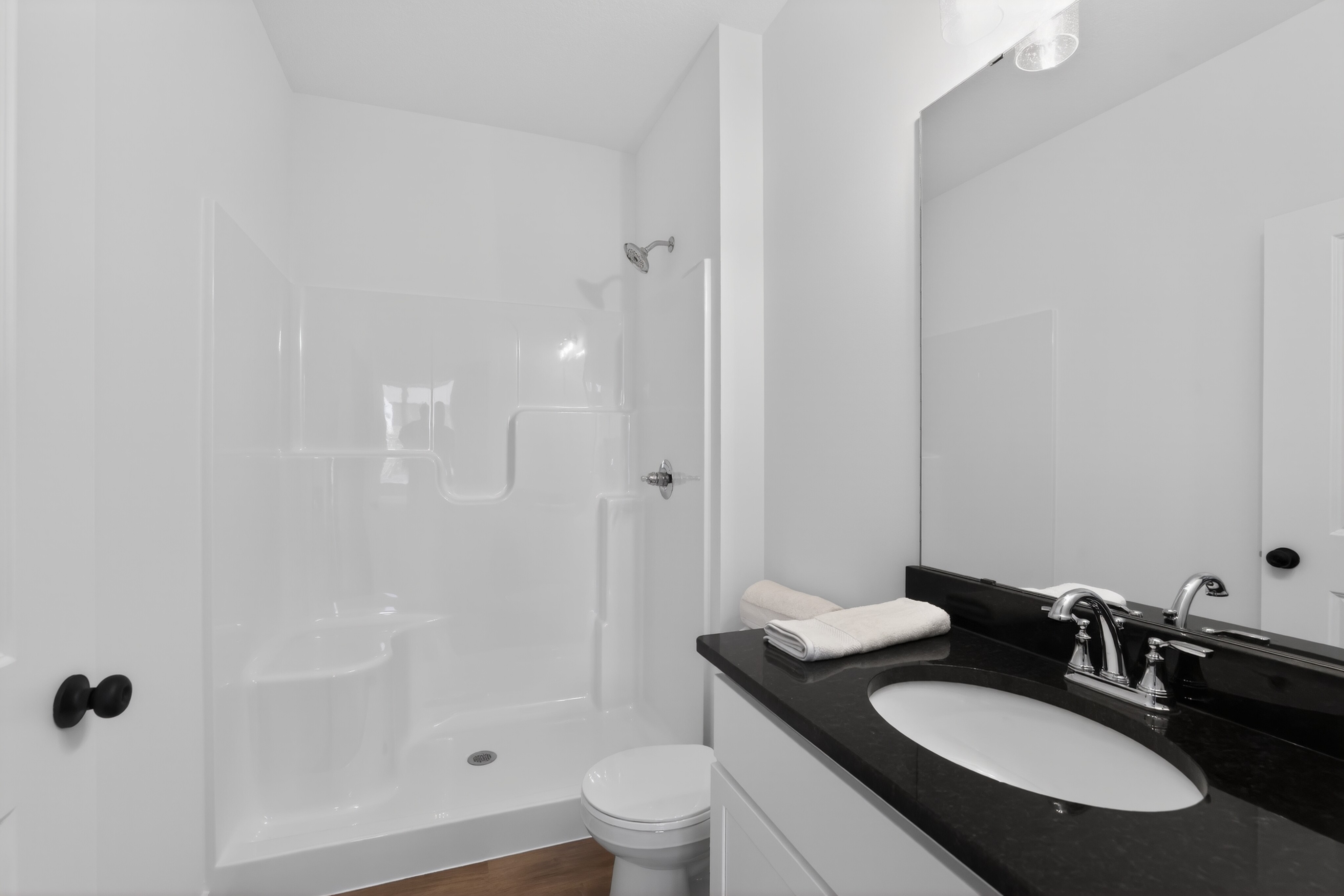 25_14665_Sodium_St_NW_Ramsey_MN_55303_USA-Bathroom-HT8A7521