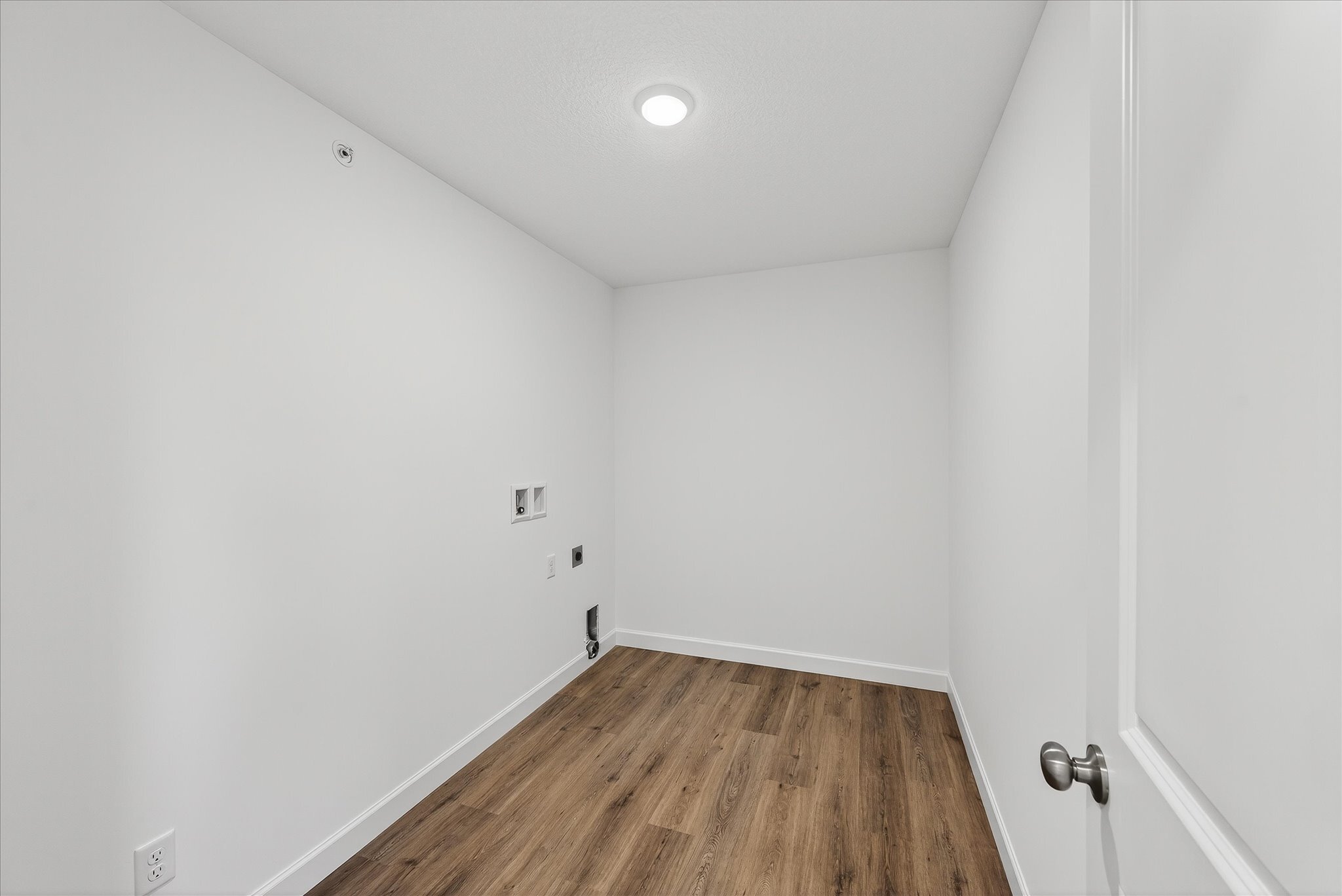 27-2100 Cleveland Ln S-27