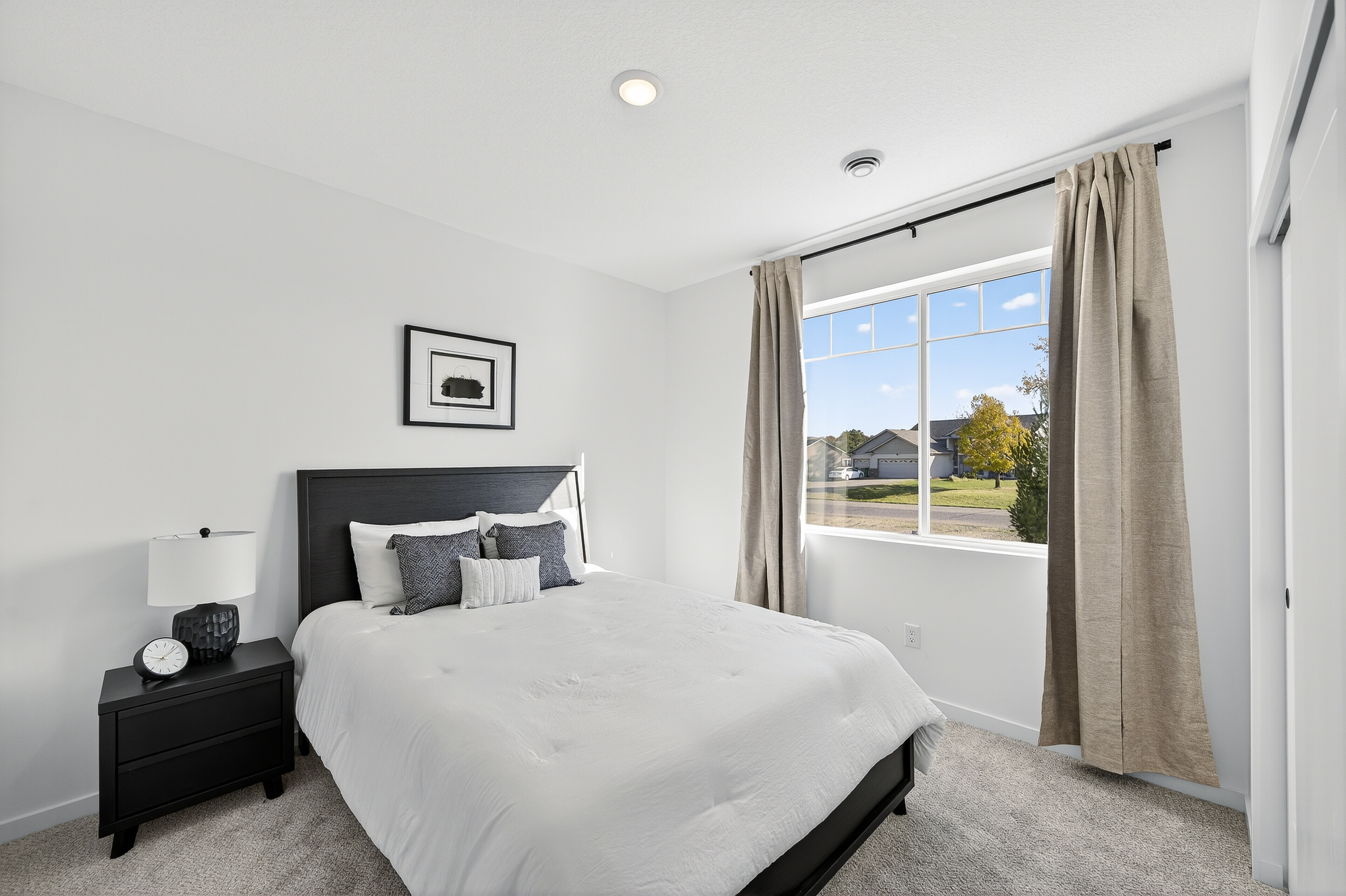 30-24578 140th St NW-30