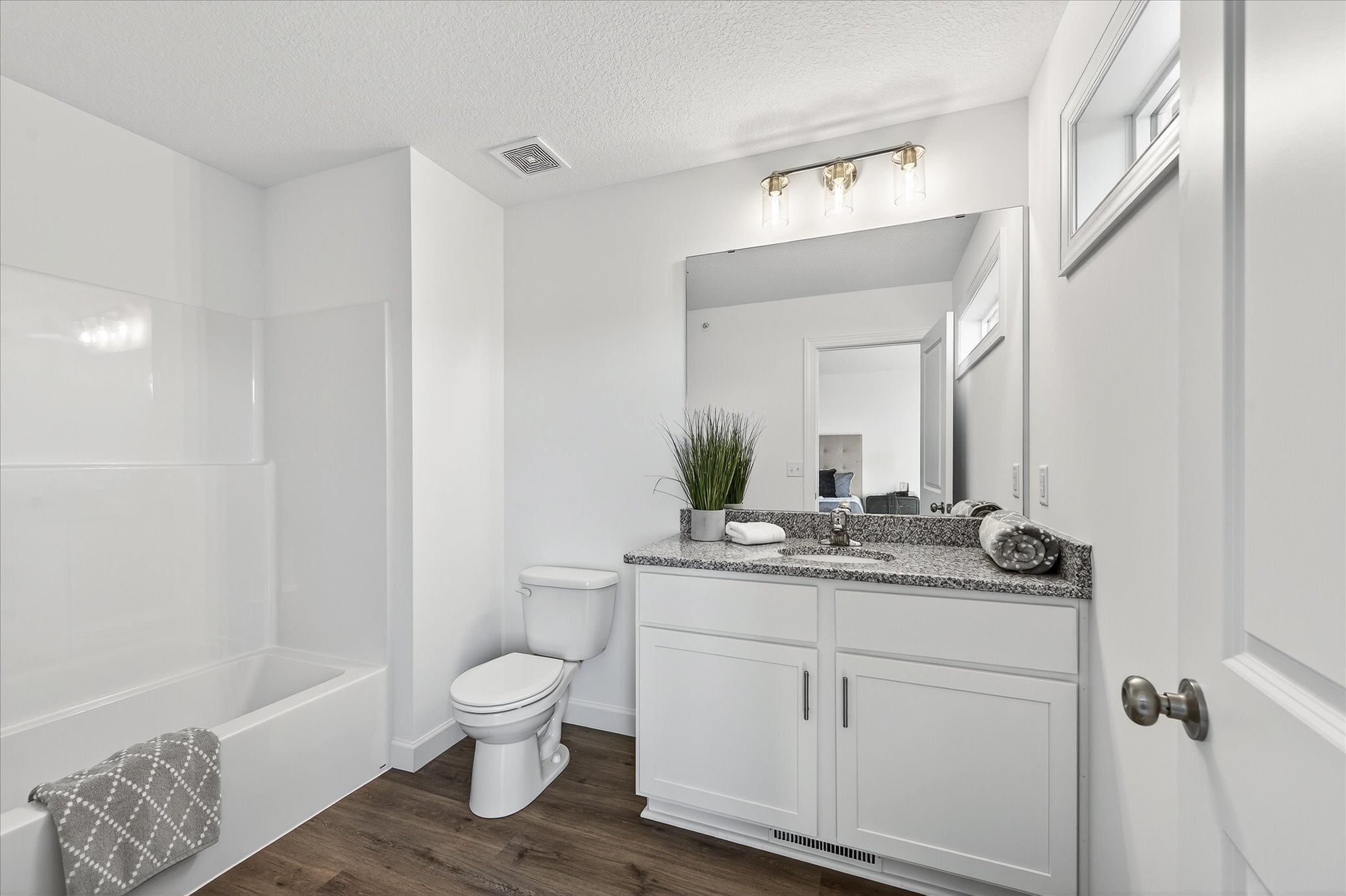 31-2100 Cleveland Ln S-31