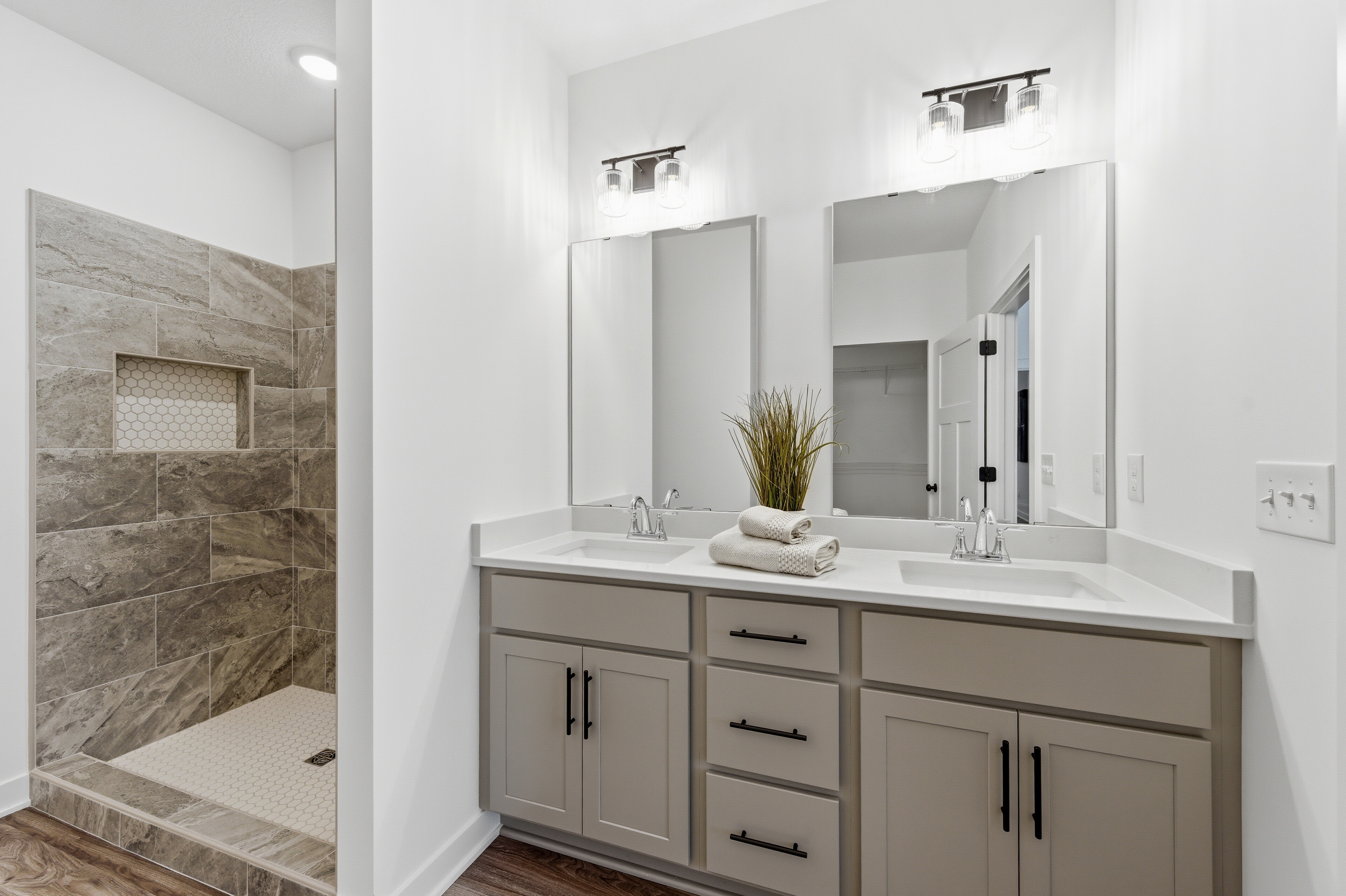 37-17894 262nd Ave NW [2833172]- 037