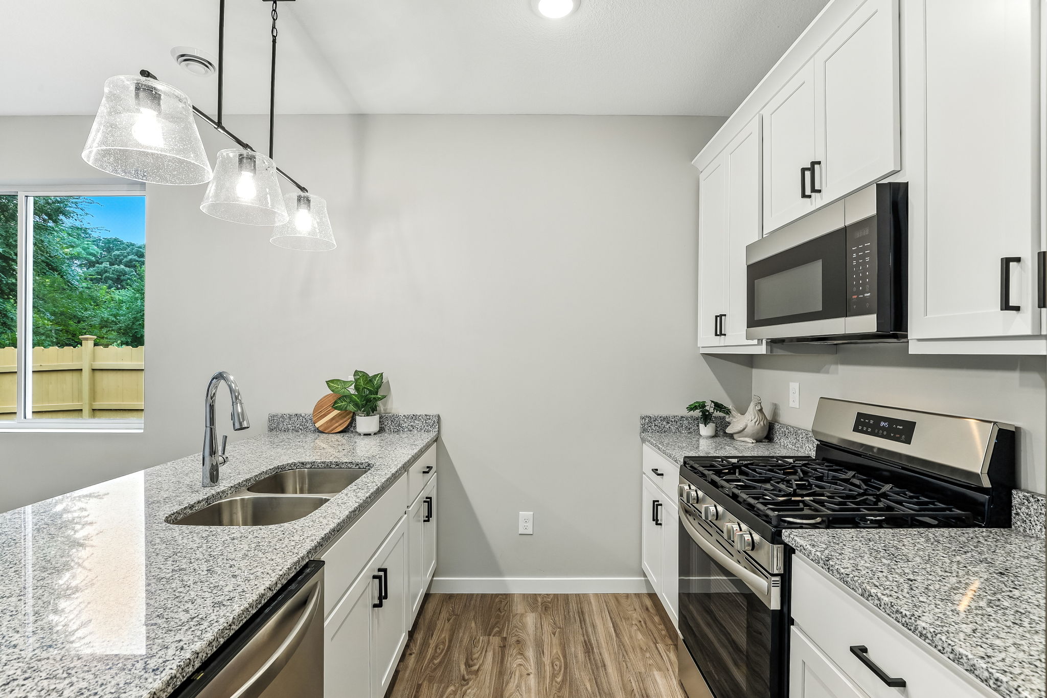 5-web-or-mls-14931-117th-St-05