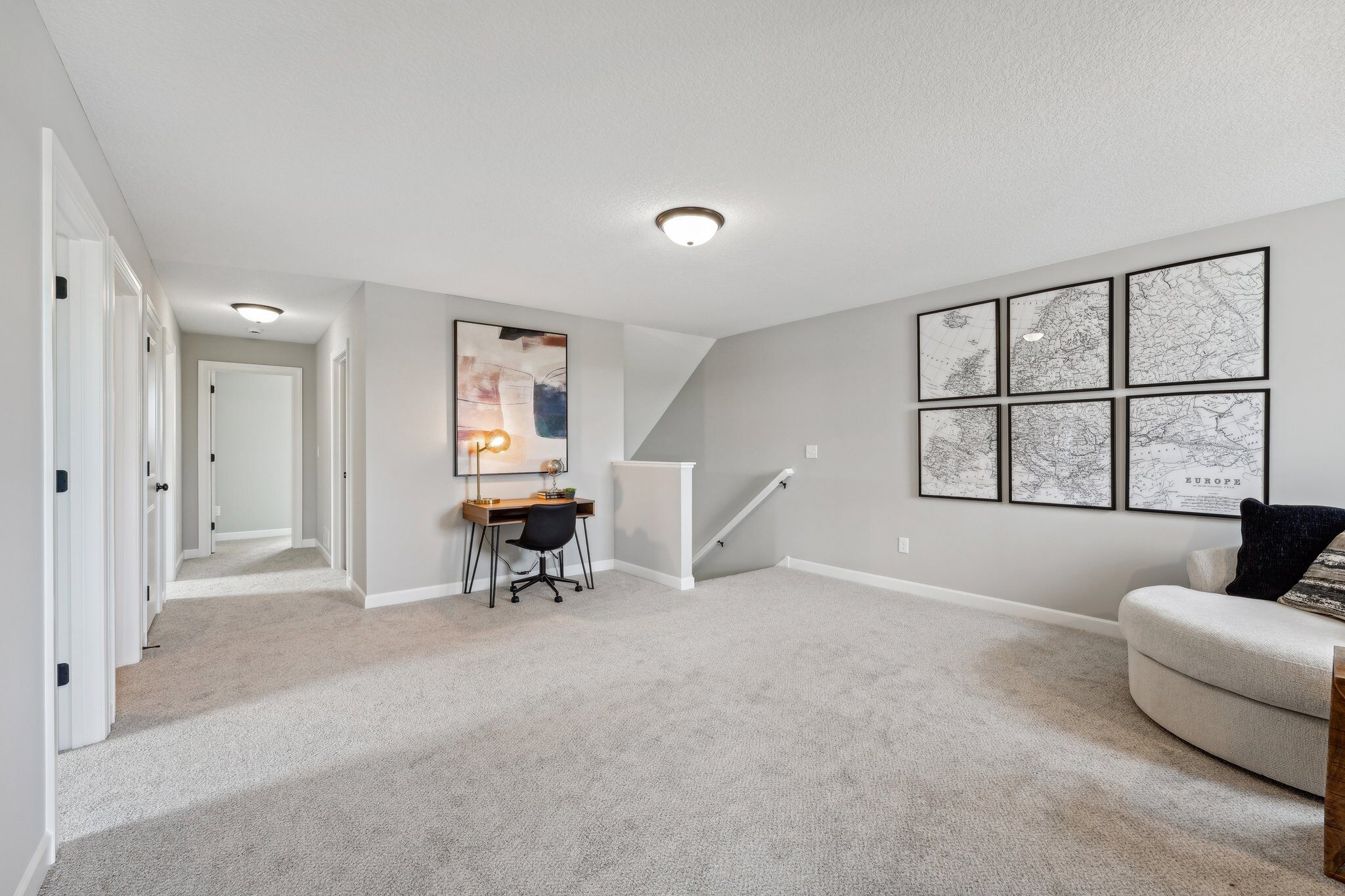 Lakewood Dr NE-008