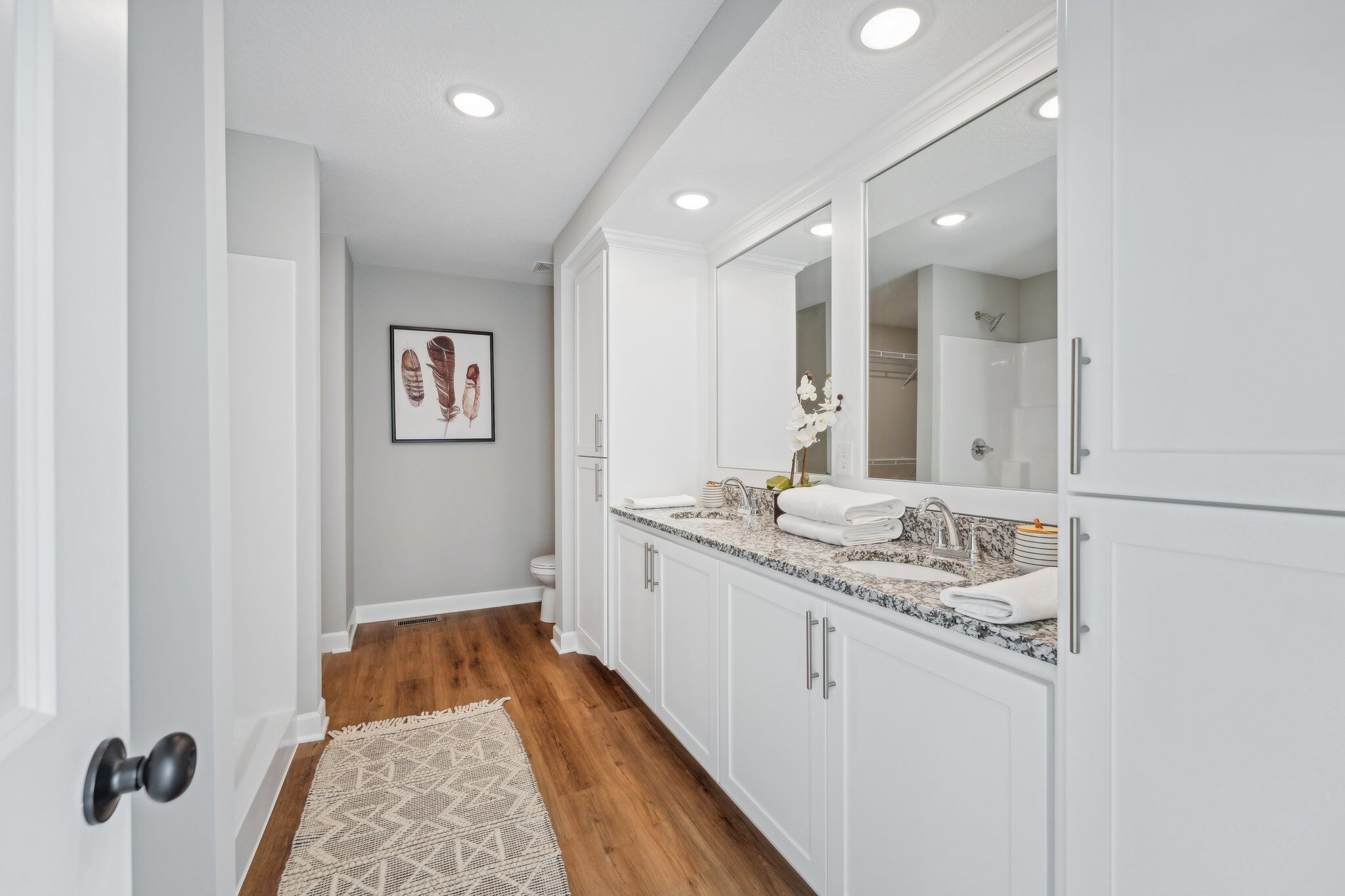 Lakewood Dr NE-035