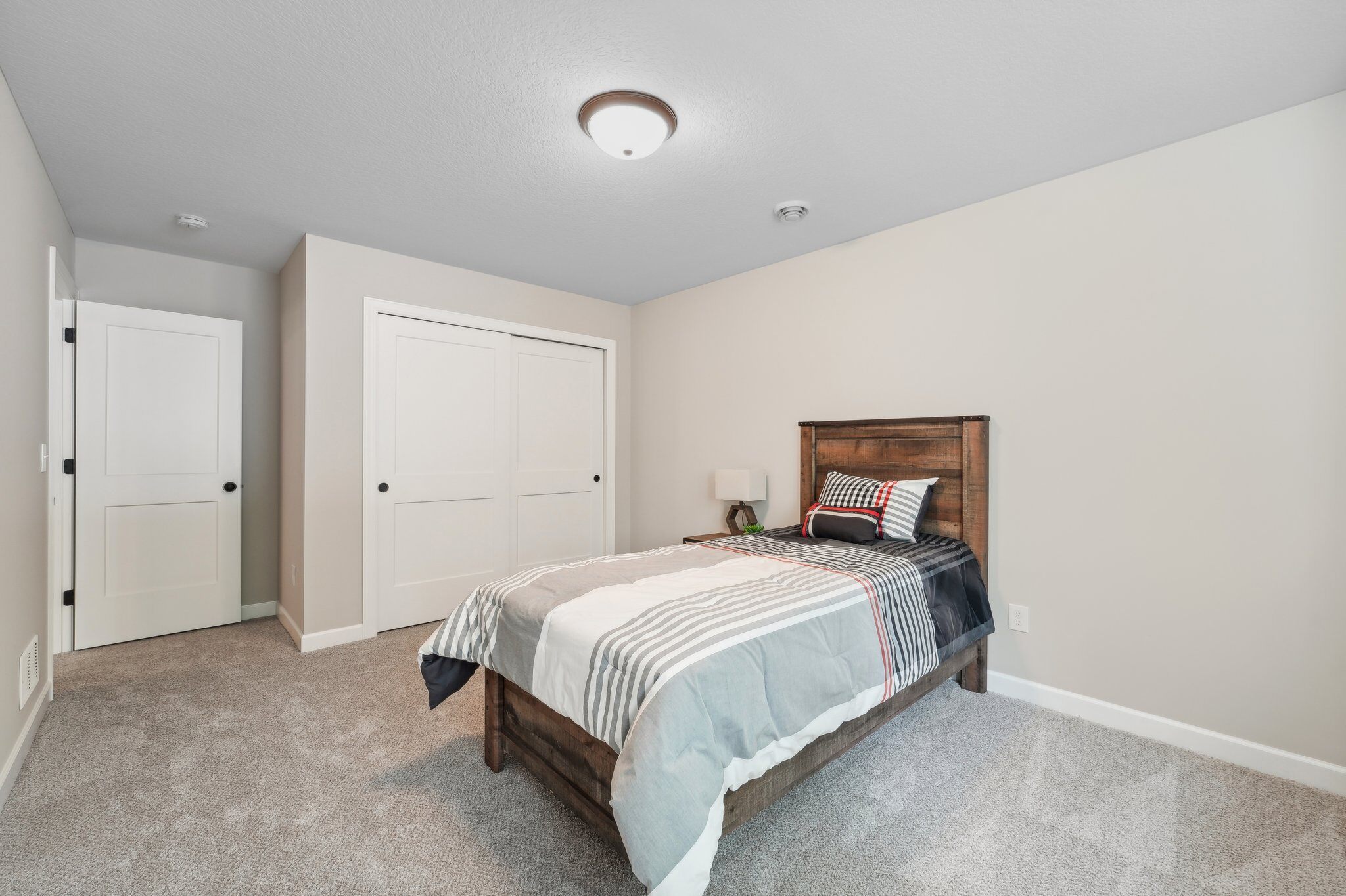 Xerus St NW-044